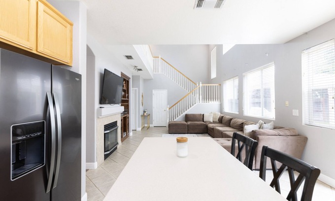 Elk Grove Casa | Family Friendly Area within 5 Min of Parks, Trails, Wineries, Breweries!