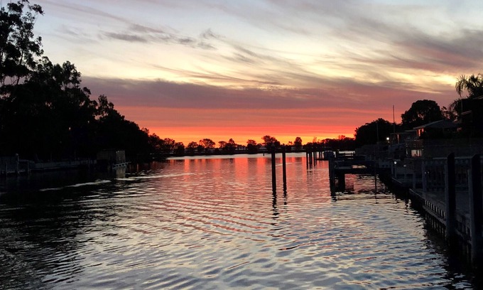 South Yunderup Casa | Family friendly, double storey on the water!