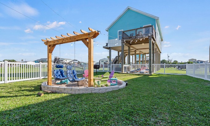 Galveston Casa | Family Friendly - Beach Side/Ocean View - 4 min walk to the beach!
