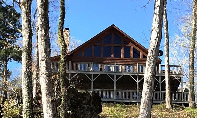 Van Buren Cabina | Cabaña ideal para familias con frente al río actual de 150 pies en Ozark Scenic River Wa