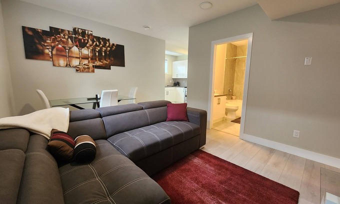 Southwest Edmonton Casa | Family-friendly, clean & affordable 2-BR basement suite close to YEG airport.