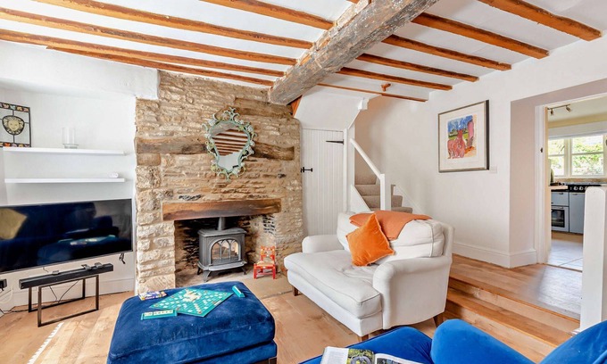 Tetbury Cabaña | Family friendly cottage - Buttercup Cottage