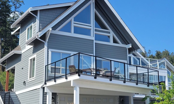 Central Okanagan Casa | Family friendly Cottage at La Casa- upper part close to all amenities
