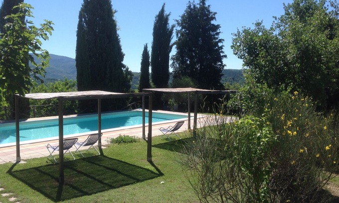 Castel Focognano Casa | Cabaña familiar en auténtico estilo de piedra Piscina Naturaleza Vino Relax Wifi