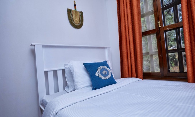 Arusha Casa | Family Friendly - Detachable House with Playground and Backyard