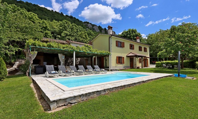 Lupoglav Casa | Casa familiar con piscina Dolenja Vas, Sredisnja Istra (K-24521)