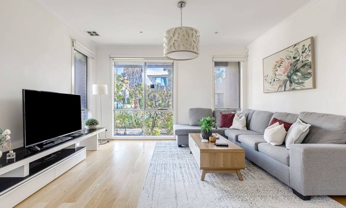 Maidstone Casa | Family-Friendly Home with Alfresco Patio & BBQ