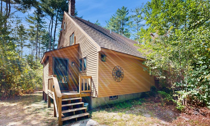 Intervale Casa | Family-Friendly Home close to local attractions: AC & Shared Pool/Tennis Courts