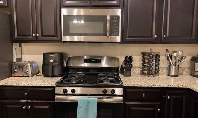 St. Charles Casa | Family Friendly Home near DC