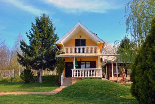 Nova Kapela Casa | Family friendly house with a swimming pool Nova Kapela, Slavonija - 17313