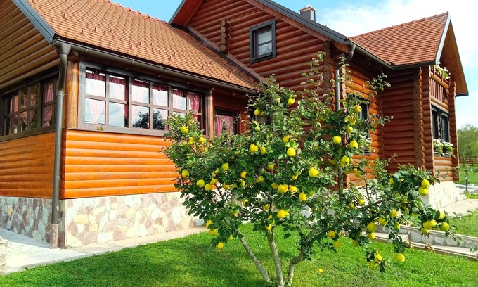 Otocac Casa | Casa familiar con estacionamiento Otocac, Velebit (K-20654)