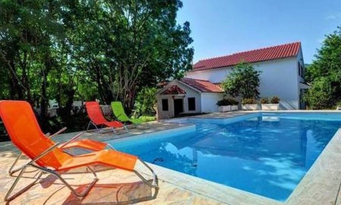 Trilj Casa | Casa familiar con piscina Bisko, Zagora (K-18181)
