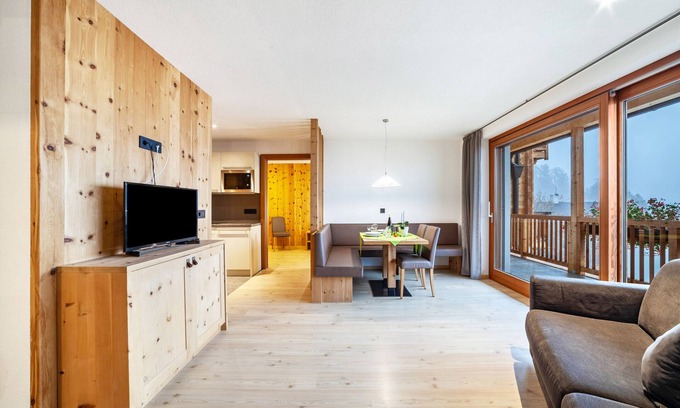 Ultimo Apartamento | Apartamento vacacional familiar "Residence Kalchgruberhof Zirbe" con vistas al lago y Wi-Fi