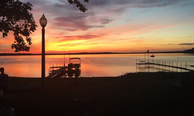 Town of Owasco Casa | Recién remodelado Lake Front Home! Clasificado # 1 en comentarios en Owasco Lake !!