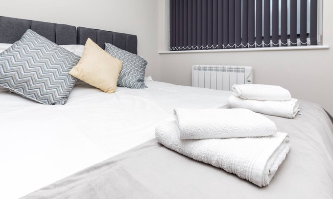 Horsham Apartamento | Family Friendly Modern Apartment Close to Horsham Town.