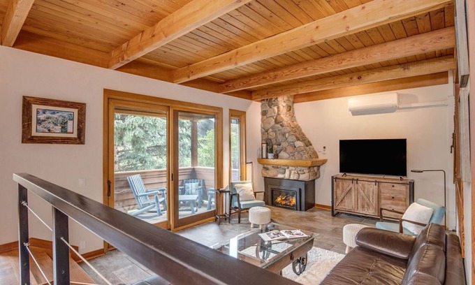 Keystone Casa | Family Friendly Mountain Condo with Slope Views