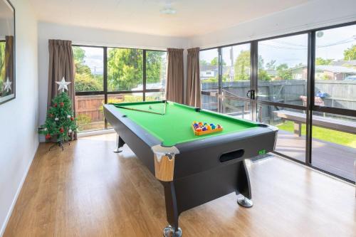 Lynmore Casa | Family Friendly, Quiet, Cozy stay in Rotorua with free Wifi