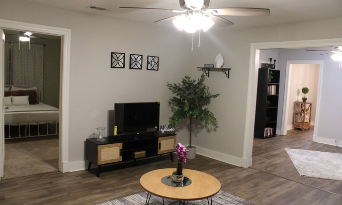 Hattiesburg Casa | Family-Friendly Retreat Near Zoo & Water Park within 2 Miles to USM & Hospital!