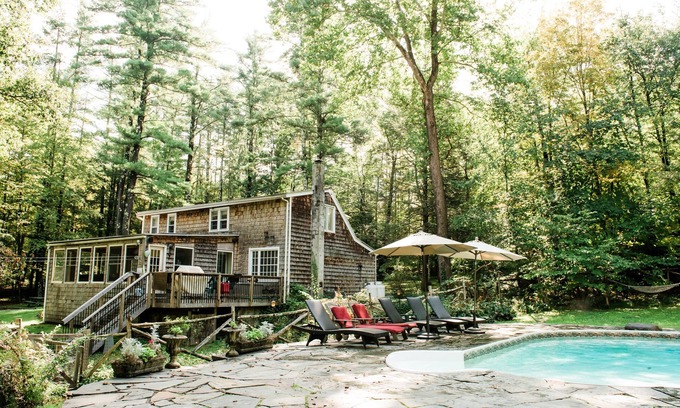 Bearsville Casa | Retiro familiar cerca de la ciudad con piscina climatizada y jacuzzi en 3 acres