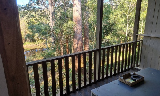 Falls Creek Cabina | Family Friendly, Self-contained Cabin w/Creek Views & Outdoor Firepit