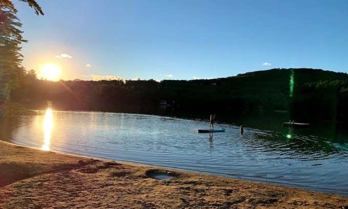 Eidelweiss Village Casa | Family friendly Ski/Lake house in the White Mountains - walk to lake