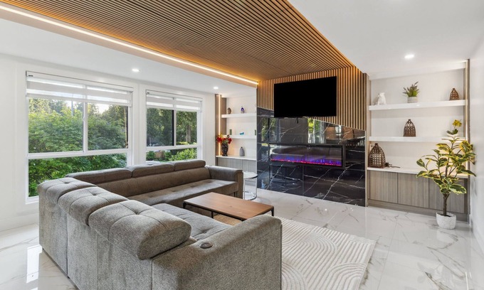Langley Casa | Family-Friendly Smart Home