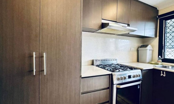 Nadi Apartamento | Family Friendly spacious 3 bedroom self contained apartment.