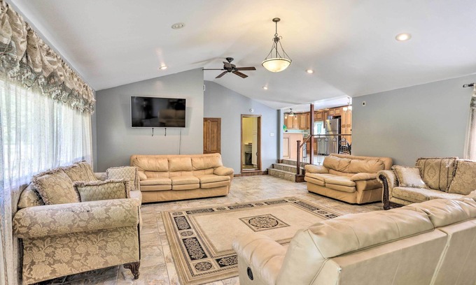 Toledo Casa | Family-Friendly Toledo Retreat w/ Spacious Yard!