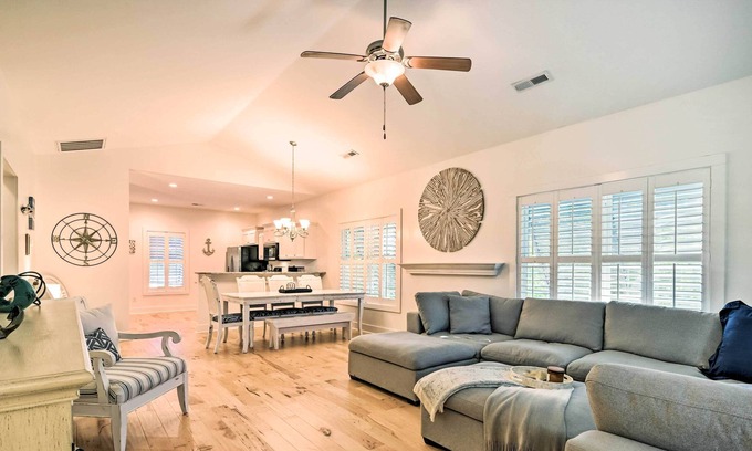 Murrells Inlet Cabaña | Family-Friendly Murrells Inlet Gem w/ Patio!