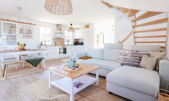 Stove Casa | Family-friendly vacation home with modern furnishings, sauna and garden.