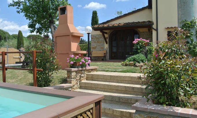 Montescudaio Casa | Idónea para niños, confortable casa de vacaciones con piscina cerca del mar
