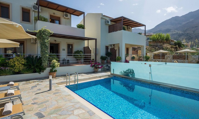 Kavallos Villa | Family Friendly Villa Bluefairy w/ Pool, walk to Restaurants, 5 km to the Beach