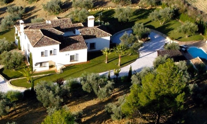 Arriate Villa | Villa familiar, piscina privada y barbacoa, a 10 minutos en coche de Ronda