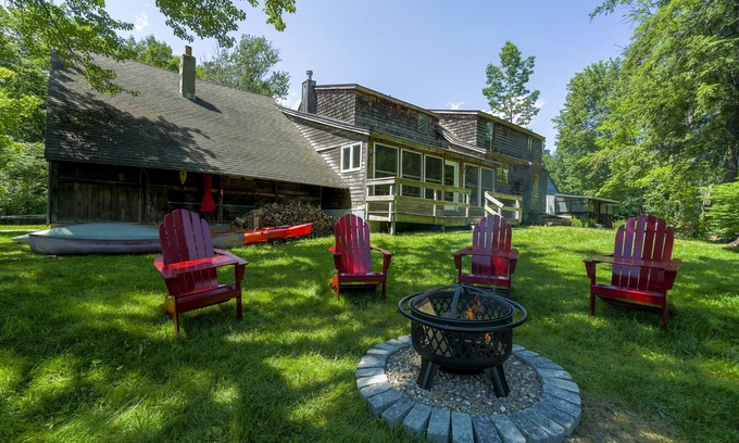 Richmond Casa | Family Fun in The Berkshires at Beautiful Hygge House