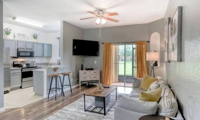 Regal Palms Casa | Family Fun Near Disney,4 bedroom Home w/wifi, Game Room & Pools.
