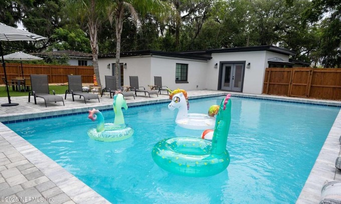 Lakewood Casa | Family Fun Retreat - Heated Pool & Arcades
