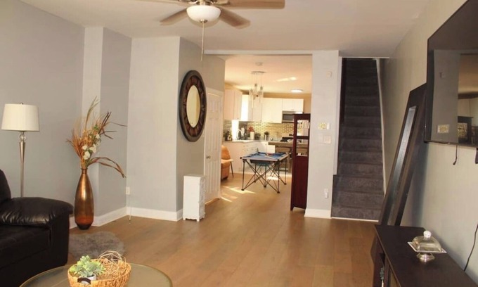 Logan - Ogontz - Fern Rock Casa | Family Game Night friendly