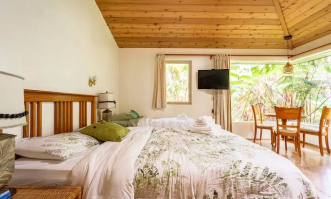 Volcano Cabina | Family Getaway in Volcano sleeps 4