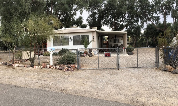 Bullhead City Casa | Escapada familiar, Se aceptan mascotas, Snowbirds, Weekend Warriors, Bienvenido