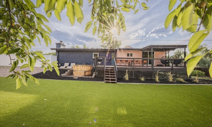 Lakewood Apartamento | Family, Group & Pet Friendly | Hot Tub | Game Room