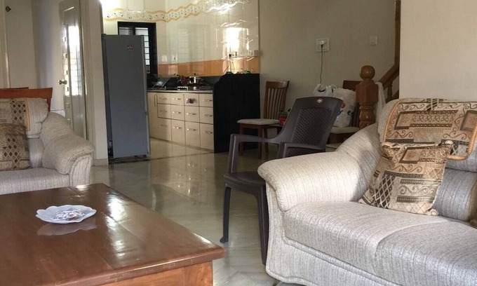 Rajkot Casa | Cómoda casa de vacaciones