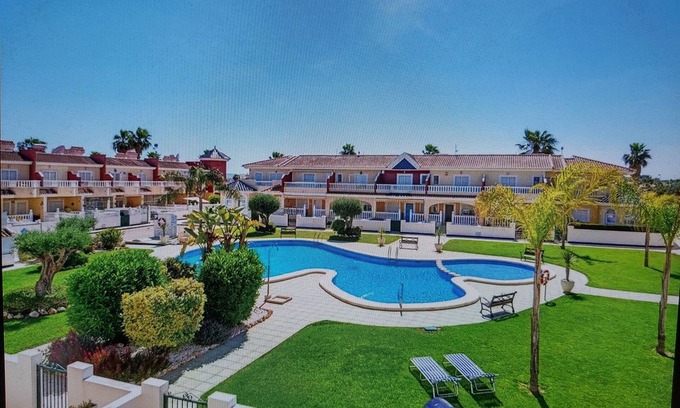 Quesada Casa | Family holidayhome for 6 persons with poolview near the citycentre of Quesada