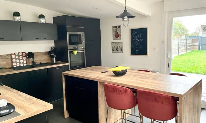 Achicourt Casa | Family home 2 steps from Arras (2 to 10 pers)