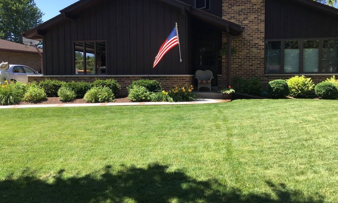 West Allis Casa | Casa familiar disponible para la Convención DNC