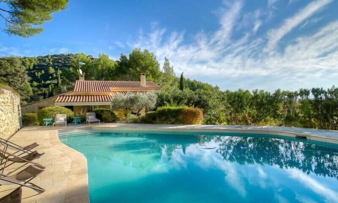 Merindol Casa | Family Home in the Heart of the Luberon with Swimming Pool and Panoramic Vi