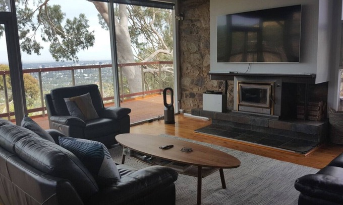 Glen Osmond Casa | Family Home Prestigious Suburb Panoramic Views