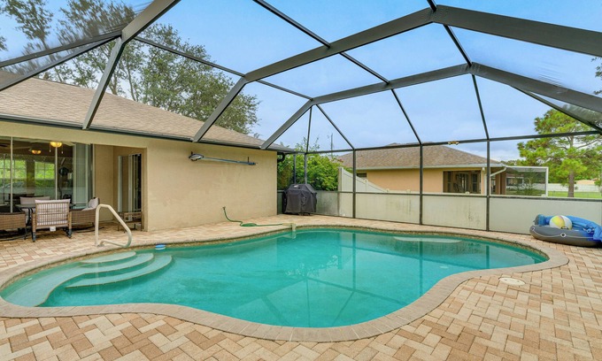 Fort Myers Casa | Family Home w/Pet-Friendly Yard in Fort Myers!
