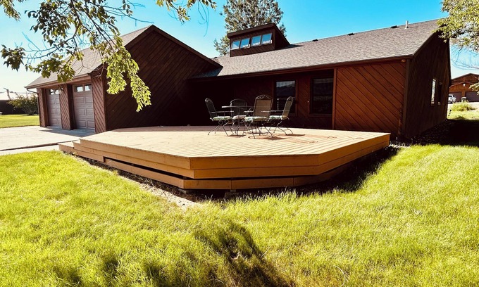 Cody Casa | Family Home with Mountain Views