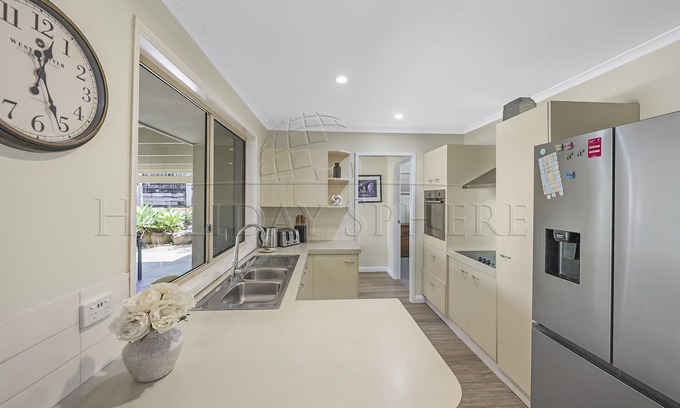 Oxenford Apartamento | Family Home with Pool Close to Theme Parks