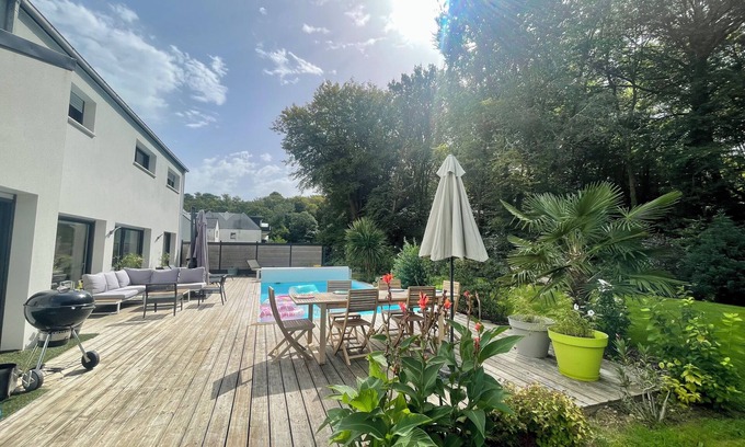Guidel Casa | Family home with pool, 10 minutes from the ocean!